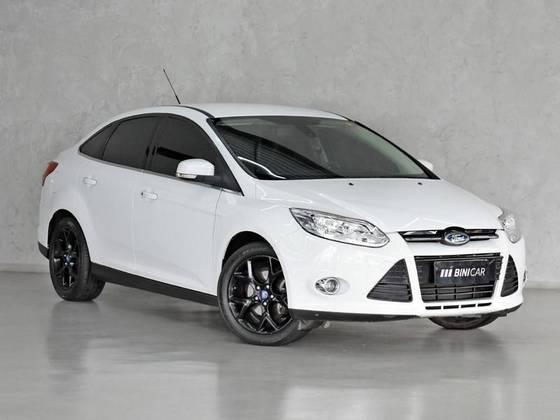 FORD FOCUS 2.0 TITANIUM 16V FLEX 4P POWERSHIFT FORD FOCUS 2.0 TITANIUM 16V FLEX 4P POWERSHIFT